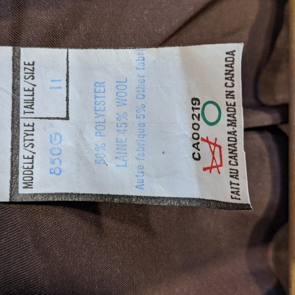 Vintage brown tartan wool blend blazer from Ricki's - Picture 3 of 6